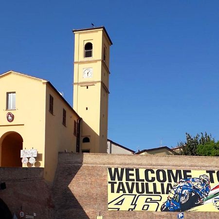 "Affittacamere Al Castello" Tavullia Bagian luar foto