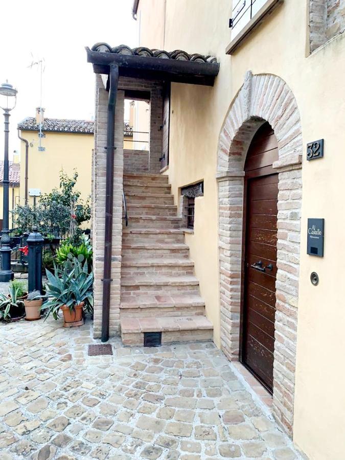 "Affittacamere Al Castello" Tavullia Bagian luar foto